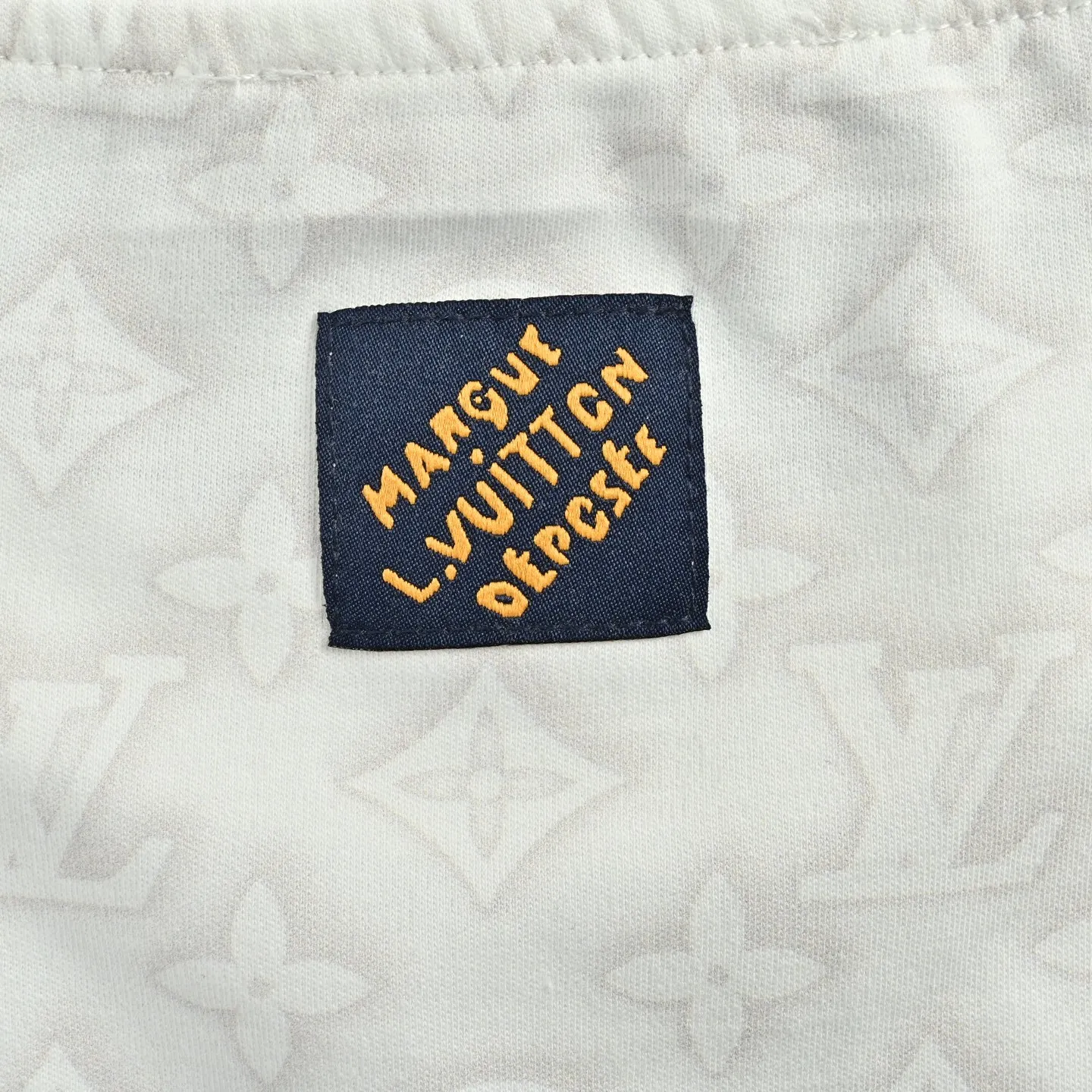 Louis Vuitton/ MONOGRAM